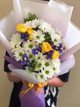 Букет цветов из:  Ирисы, Хризантемы и Розы #REPLACE_PRED# Иевлево