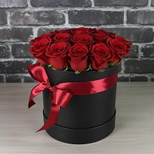 Цветочная композиция из Розы в шляпной коробке #REPLACE_PRED# Иевлево
